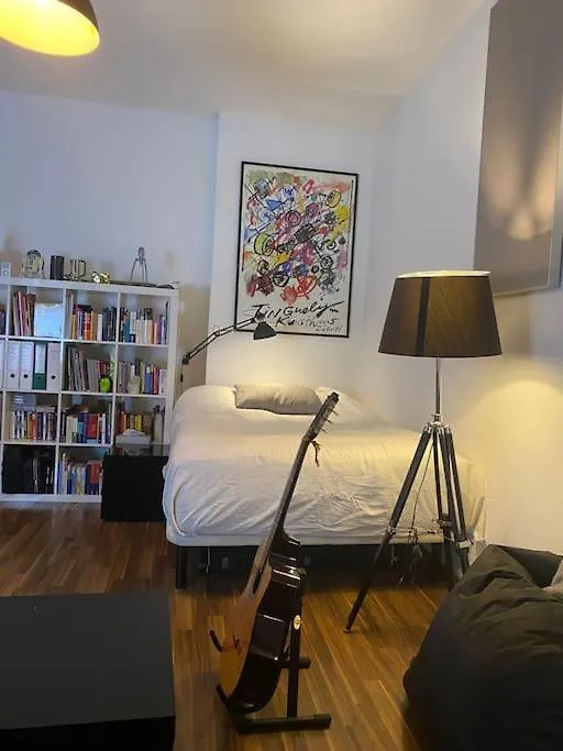 Central And Cozy 33Q Apartment Cologne